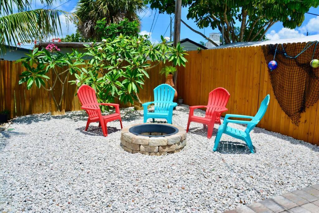 Tropical Retreat Near Beaches, Cruise Terminals Merritt Island Exterior foto