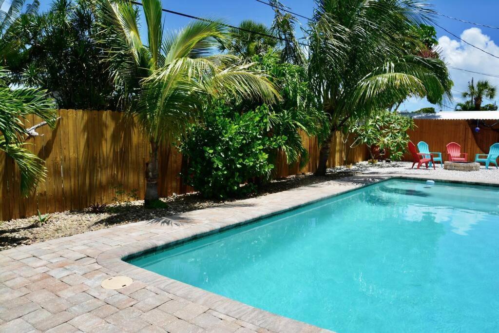 Tropical Retreat Near Beaches, Cruise Terminals Merritt Island Exterior foto